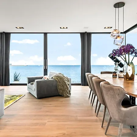 Spimoev - Neues Designapartment Mit Panoramablick Auf Ostsee Und Apartment *